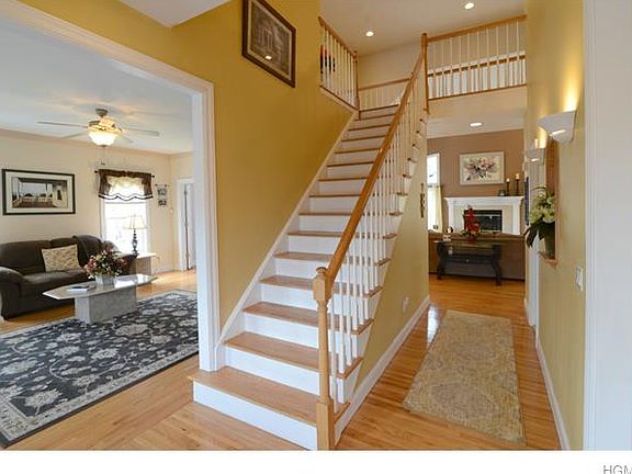 4th image of 950 Shepherd Ct