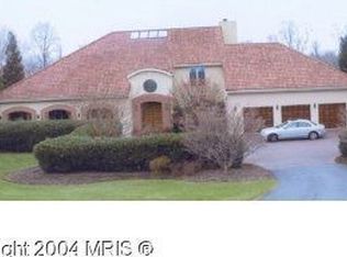 16 Hambleton Ct, Baltimore, MD 21208