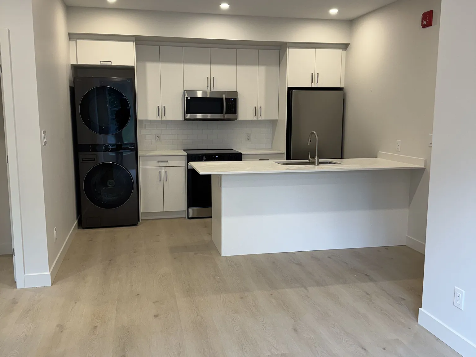 2 bed, $2,300 — Photo 2