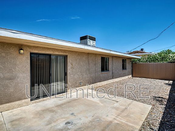 3rd image of 2982 Winterhaven Dr