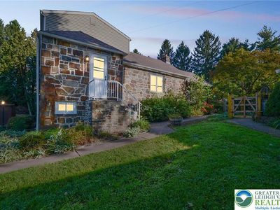 3217 Center St, Bethlehem, PA, 18017