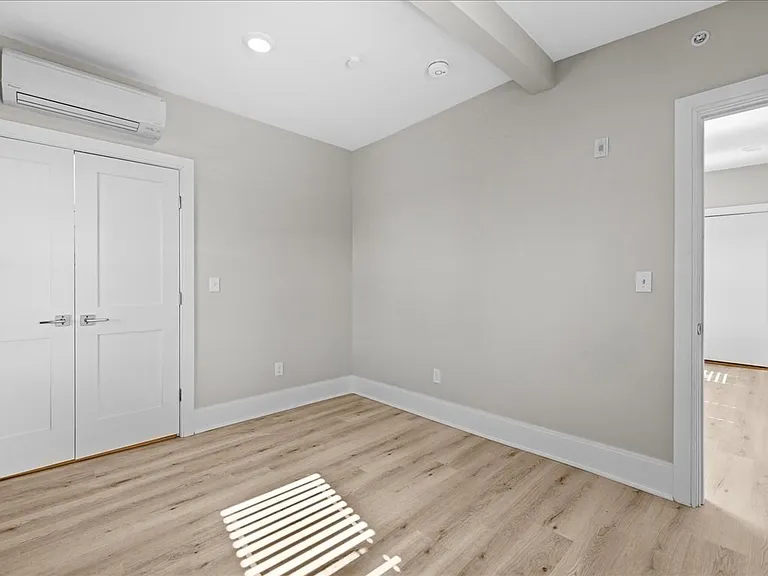 87-89 Malden St #302 — Photo 24