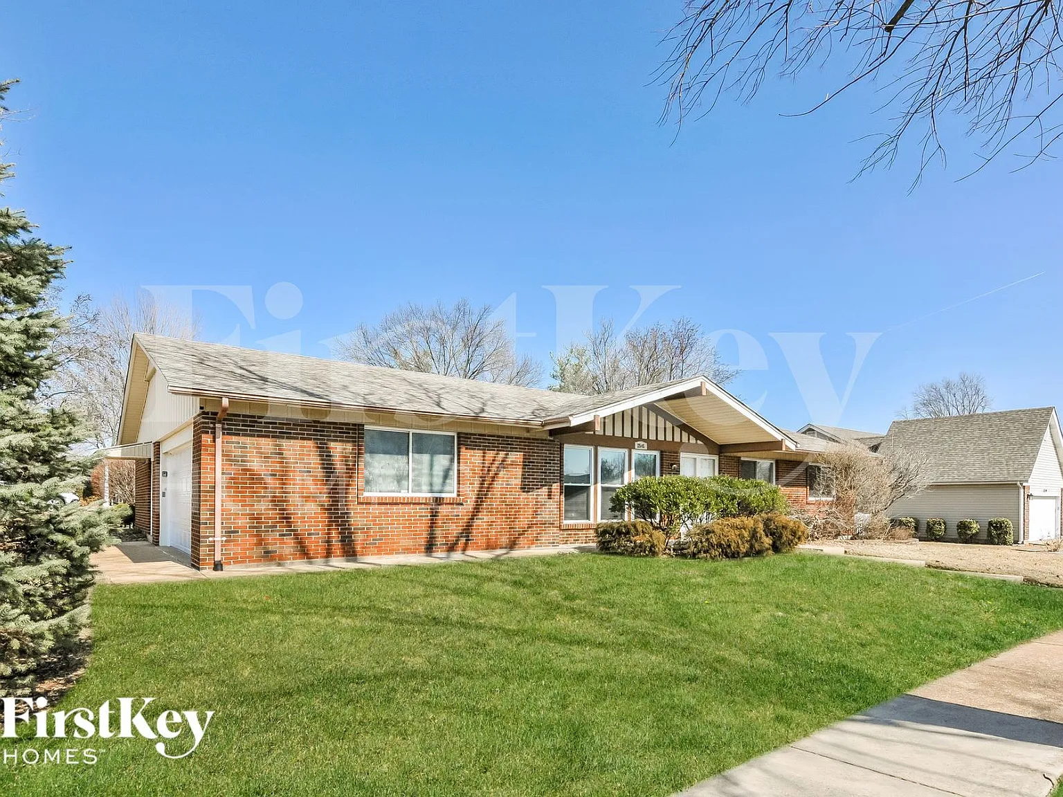 3 bed, 3.0 bath, 1876 sqft, $2,560 — Photo 2