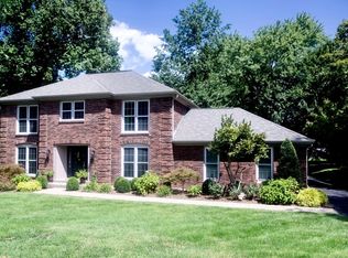 3407 River Bluff Rd, Prospect, KY 40059