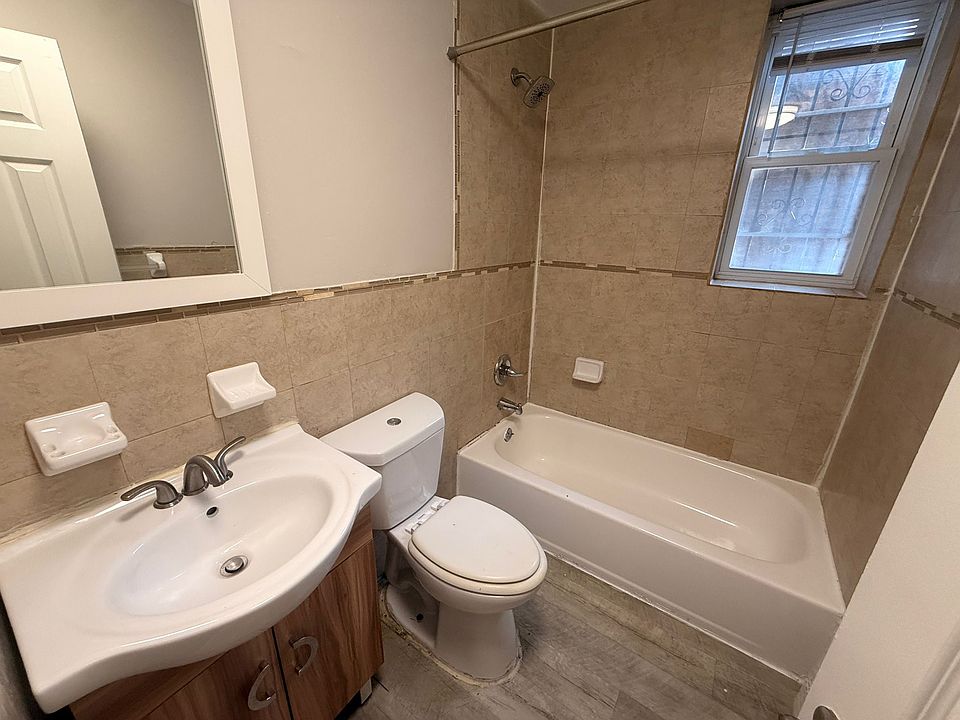 1st image of 206 Monticello Ave #2