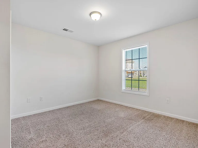 579 Regency Cir — Photo 11