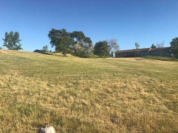 5th image of 604 Sunset Dr