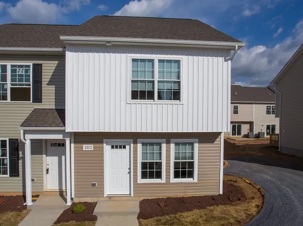 1312 Luke Ln, Harrisonburg, VA 22802