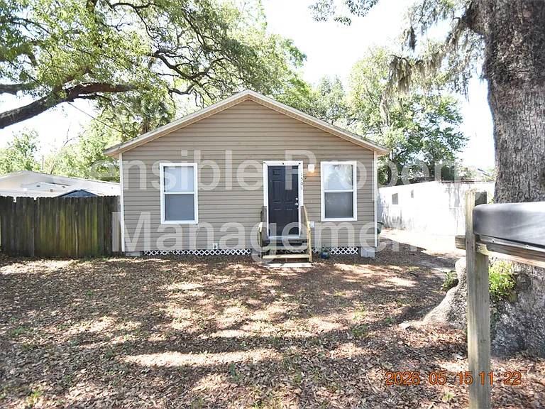 1501 E Palifox St — Photo 1