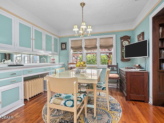 12th image of this home