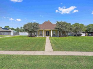 16450 Jay Rd, Prairieville, LA 70769