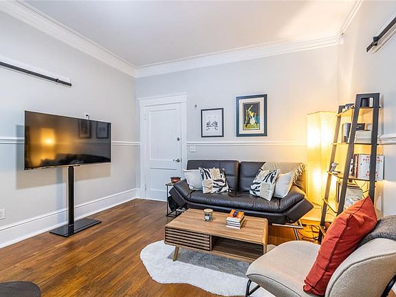 4th image of 1144 Blue Ridge Ave NE APT 9