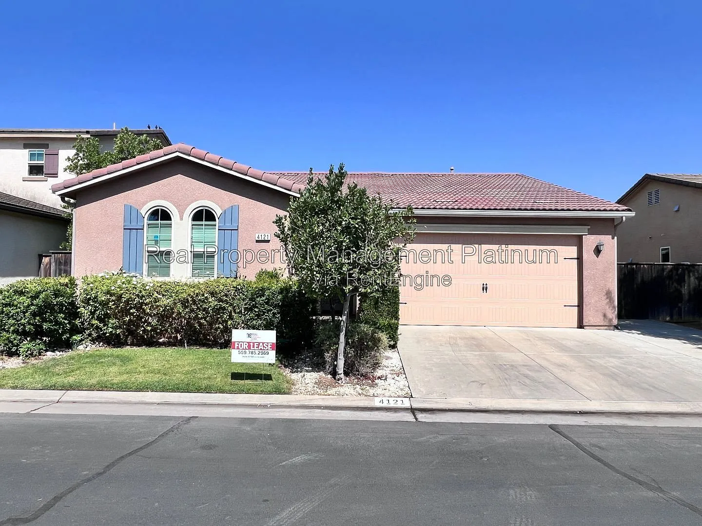 4 bed, 2.0 bath, 1870 sqft, $2,750 — Photo 2