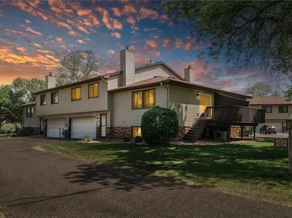 8727 N Maplebrook Cir, Brooklyn Park, MN 55445
