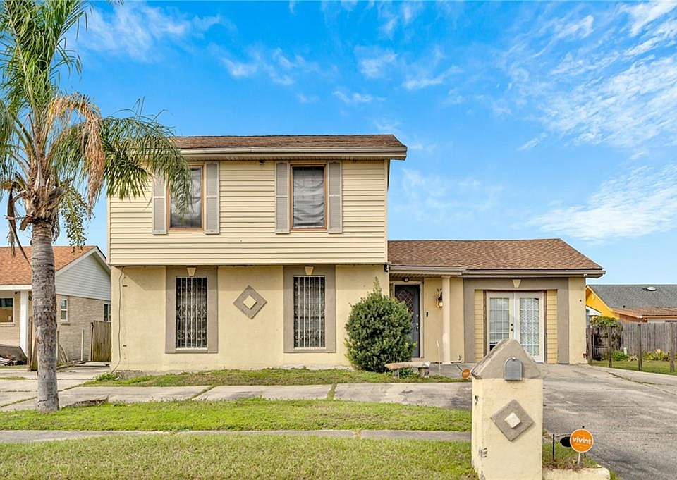 1st image of 13142 Chateau Ct