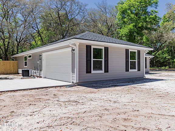 2nd image of 3229 S JUNIPER Avenue