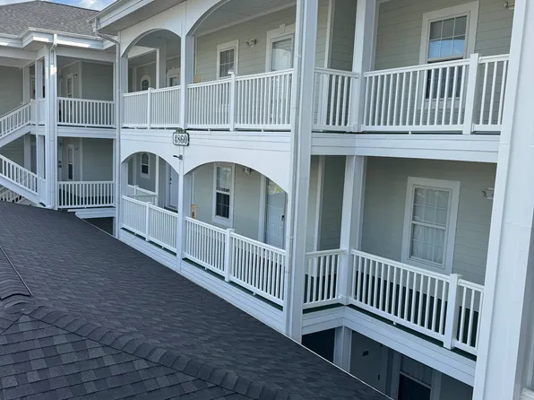 4860 Carnation Cir APT 303, Myrtle Beach, SC 29577