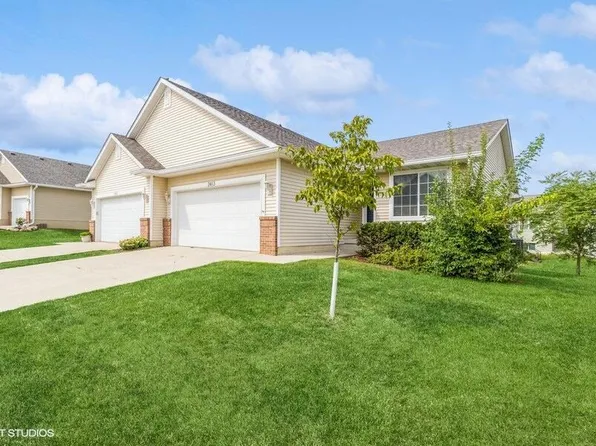 2413 Westwind Dr, Ames, IA 50010