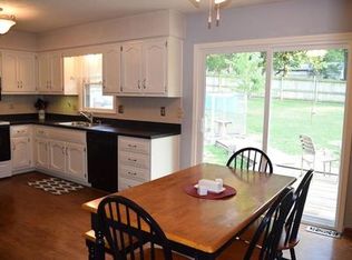 1107 Halsey Ter, Harrisonville, MO 64701