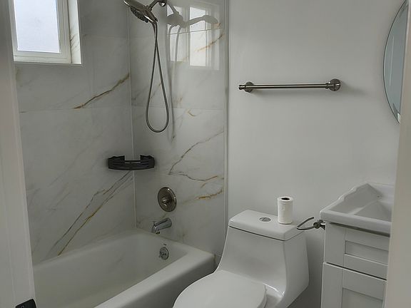 4th image of 183 Camelia Dr #1