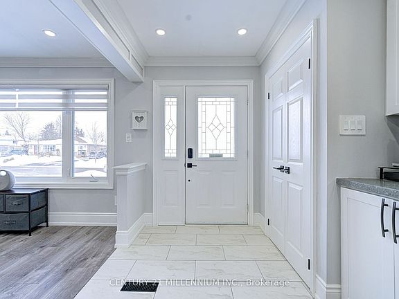 4th image of 68 Carlton Dr