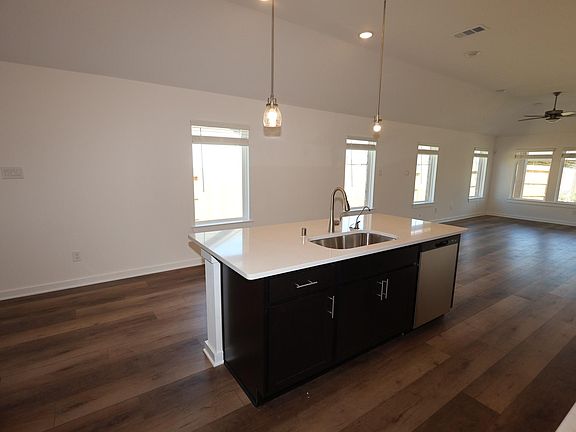 5th image of 8126 Kay Harbor Dr