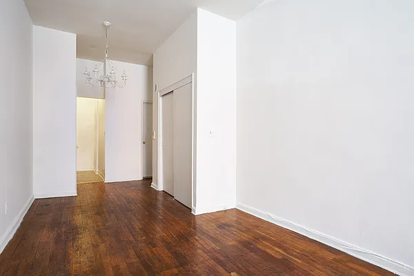 Rented by Compass | media 14