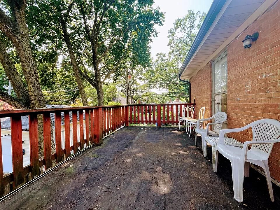 1308 Kirk St #2