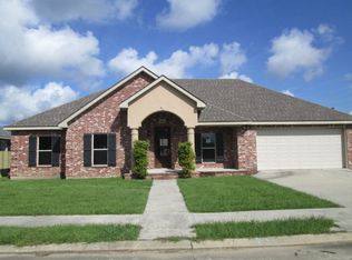 224 Mandalay East Dr, Houma, LA 70360