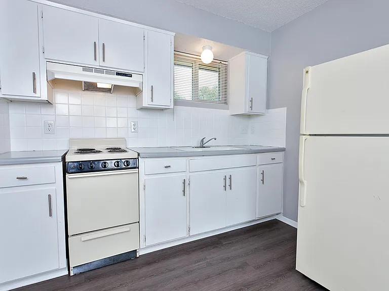 Amidon Place Apartments — Photo 8