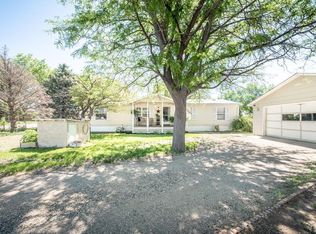 2242 Gale Rd, Pueblo, CO 81006