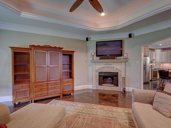 2nd image of 319 Village Park Dr