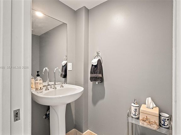 4th image of 6917 Collins Ave APT 1609