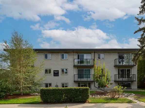 1717 E Westmount Rd NW #14, Calgary, AB T2N 3M4