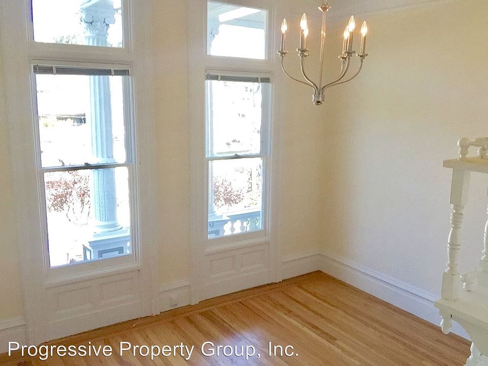 1st image of 250 Douglass St APT 4