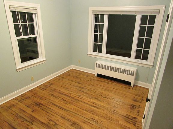 5th image of 120 Frederick Ave