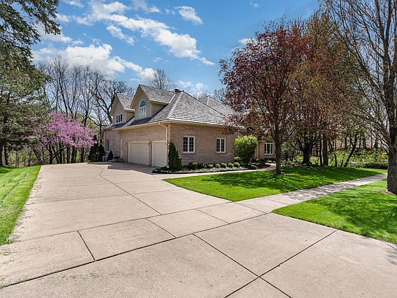 4th image of 24645 W Manor Dr