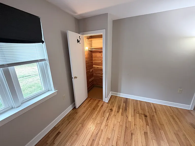 143 E Lincoln Ave — Photo 17
