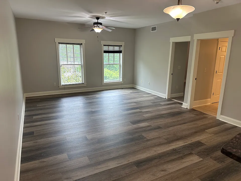 2 Monticello Village Dr #204