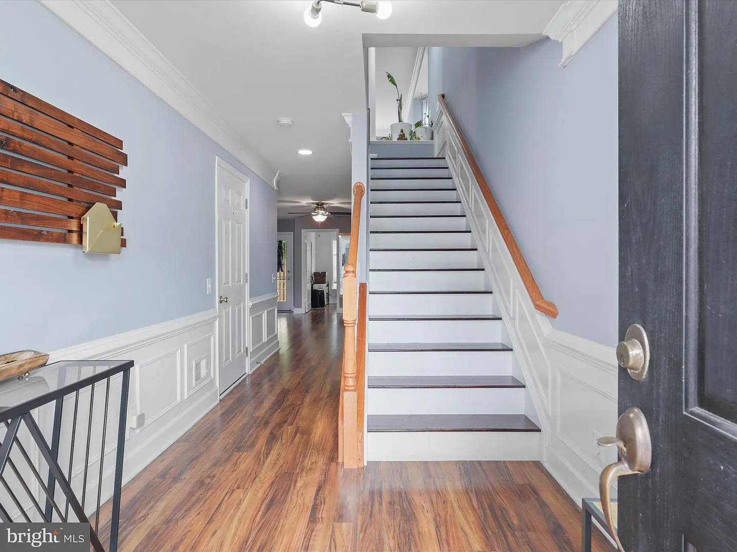 3 bed, 3.5 bath, 2388 sqft, $3,150 — Photo 2