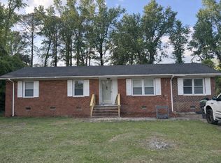 93 Landsdown Dr, Whiteville, NC 28472