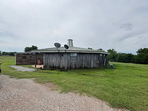 5200 E McElroy Rd Photo 1
