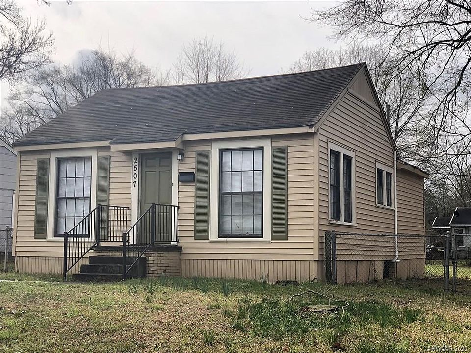 2nd image of 2507 Devaughn St
