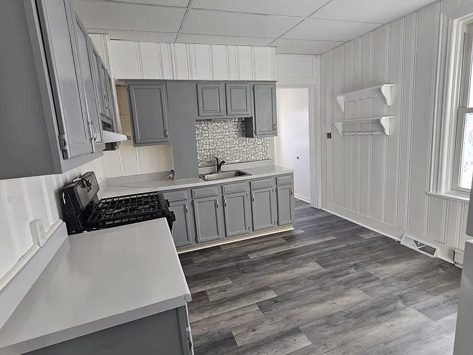2114-2116 Hanover Ave #1