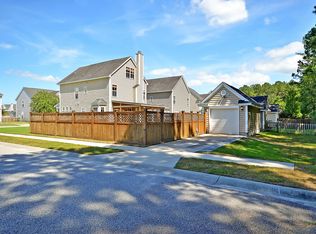 128 Avonshire Dr, Summerville, SC 29483