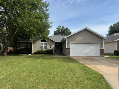 504 Valley View Dr, Frontenac, KS, 66763