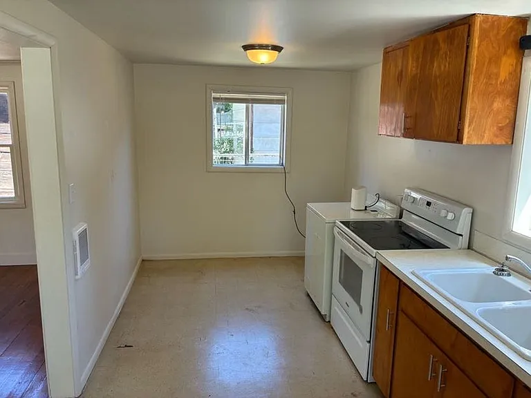 1645 Mississippi Ave — Photo 14