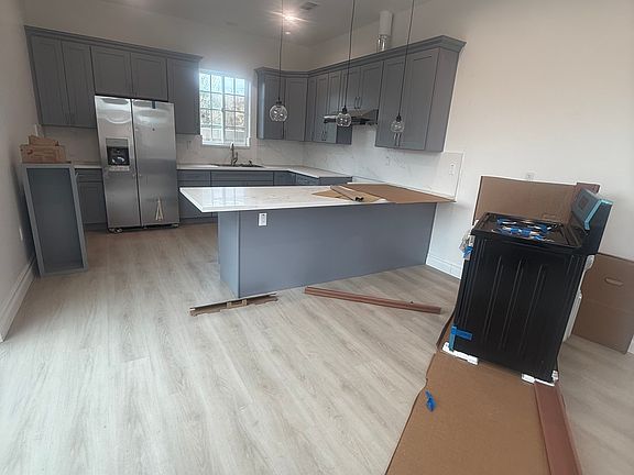 5th image of 3315 Patritti Ave