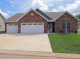 340 Cottonwood Ln, Farmington, MO 63640