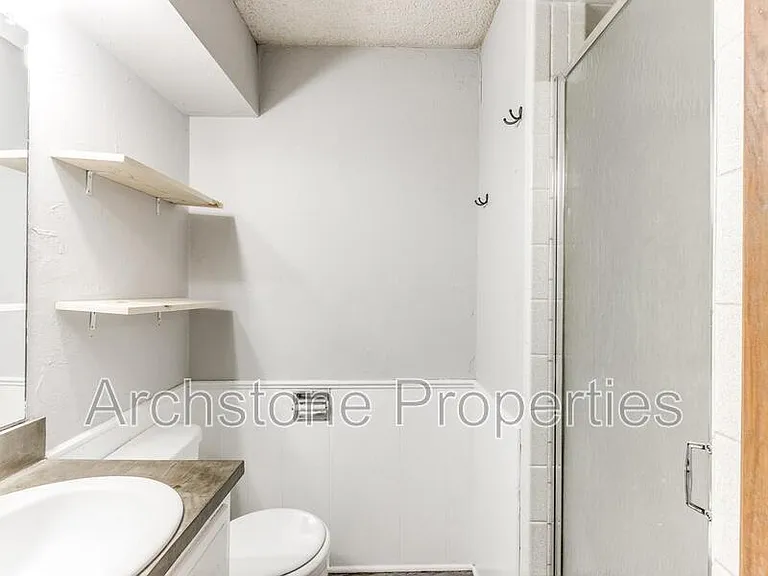 2524 Boxwood Ave — Photo 29